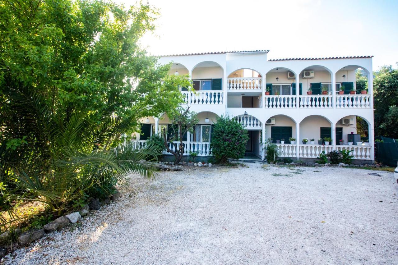 Terranova Beach Apartment -Rose Ypsos Exterior photo